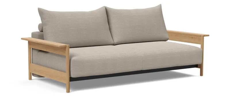 Das MALLOY WOOD Schlafsofa von Innovation mit Holzarmlehnen aus Eiche