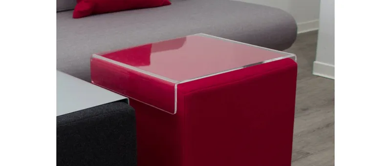 Plexiglas Tablett für Hocker als praktische Ablagefläche