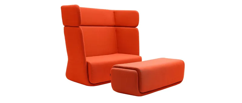 Der große BASKET Hocker zum BASKET Sofa mit hoher Rückenlehne